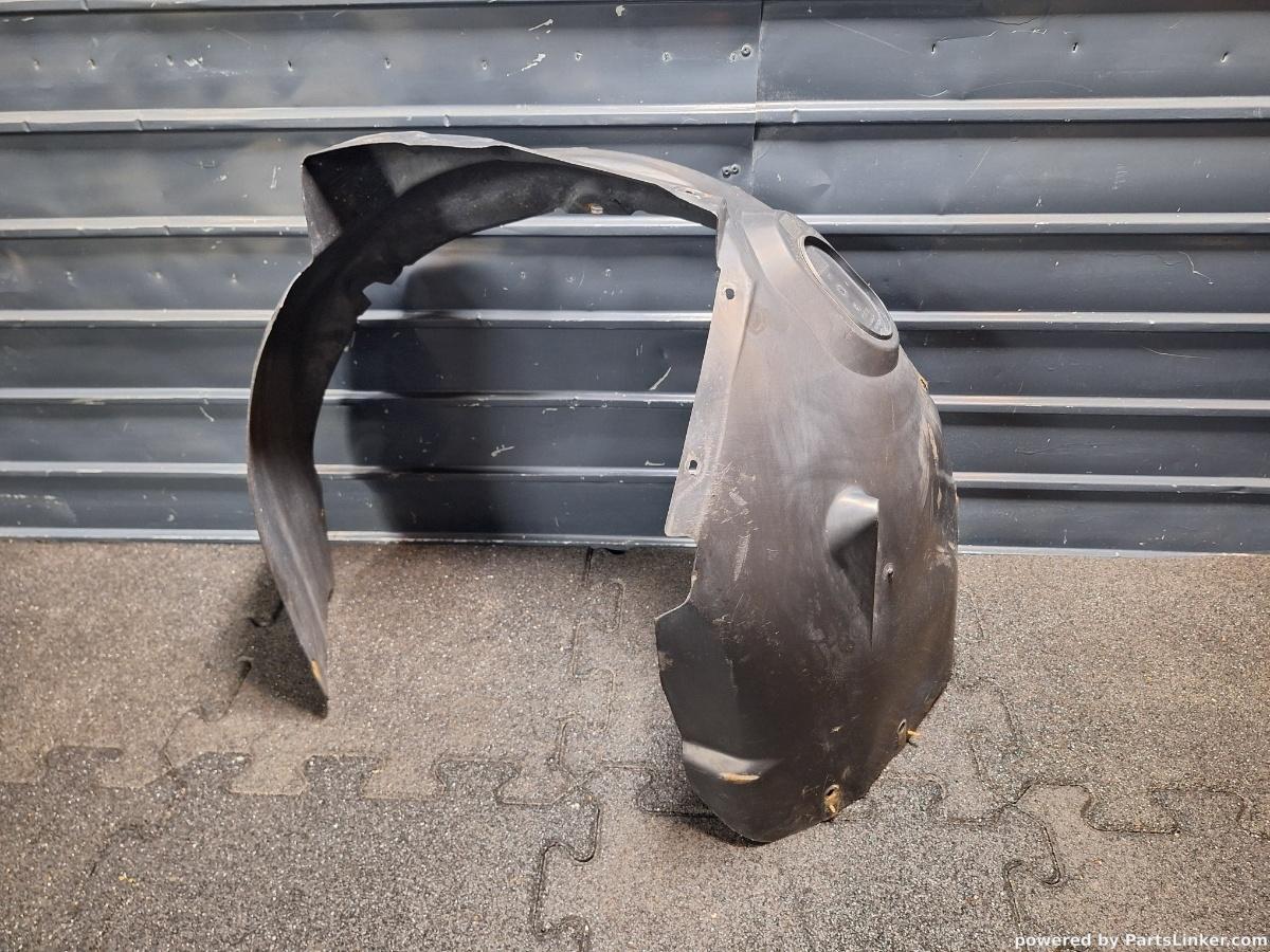 Carenaj roata stanga fata VOLKSWAGEN PASSAT Variant (3B6) [ 2000 - 2005 ] TDI (AVB) 74KW|101HP OEM 3B0809961F