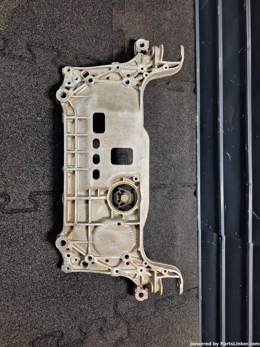 Jug motor VOLKSWAGEN PASSAT (365) [ 2010 - 2014 ] 1.6 TDi BlueMotion (CAYC) 77KW|105HP OEM 7N0199369A