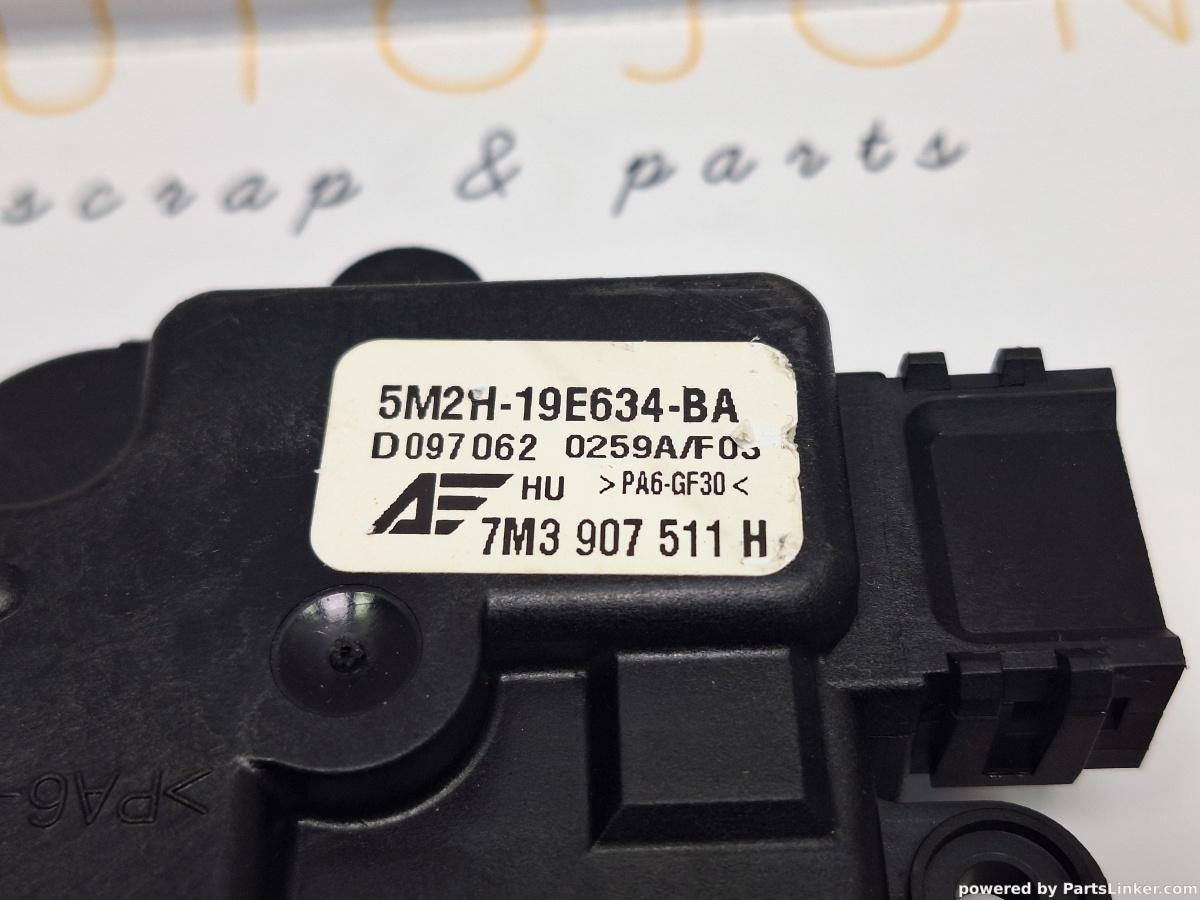 Motoras clapeta aeroterma VOLKSWAGEN SHARAN (7M8, 7M9, 7M6) [ 1995 - 2010 ] TDI (BRT) 103KW|140HP OEM 7M3907511H