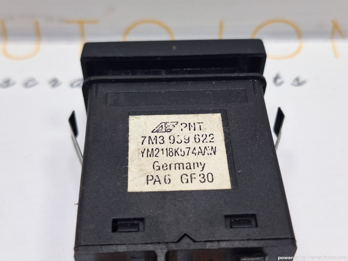 Buton dezaburire parbriz VOLKSWAGEN SHARAN (7M8, 7M9, 7M6) [ 1995 - 2010 ] TDI (BRT) 103KW|140HP 7M3959622