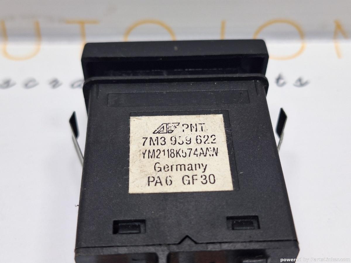 Buton dezaburire parbriz VOLKSWAGEN SHARAN (7M8, 7M9, 7M6) [ 1995 - 2010 ] TDI (BRT) 103KW|140HP OEM 7M3959622