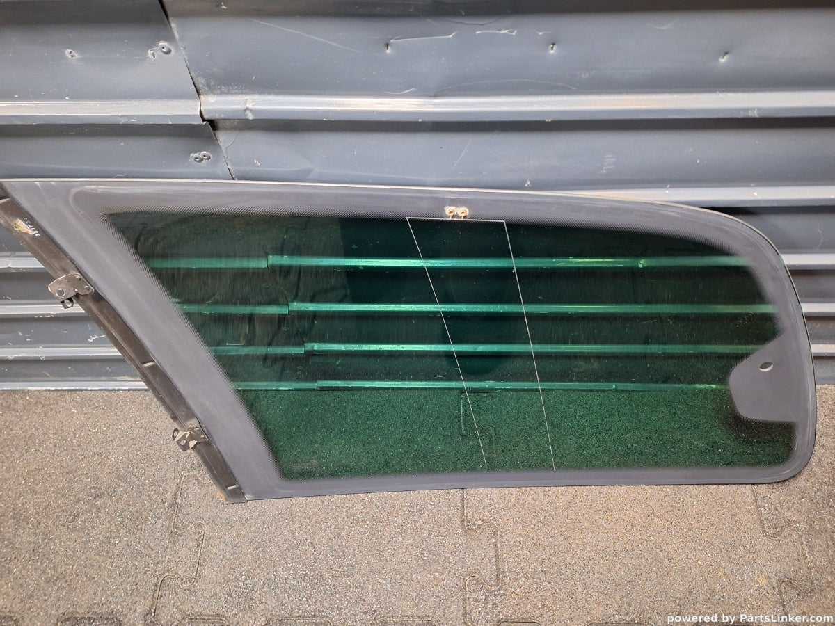 Geam pivotant lateral dreapta spate VOLKSWAGEN SHARAN (7M8, 7M9, 7M6) [ 1995 - 2010 ] TDI (BRT) 103KW|140HP 7M3845318A