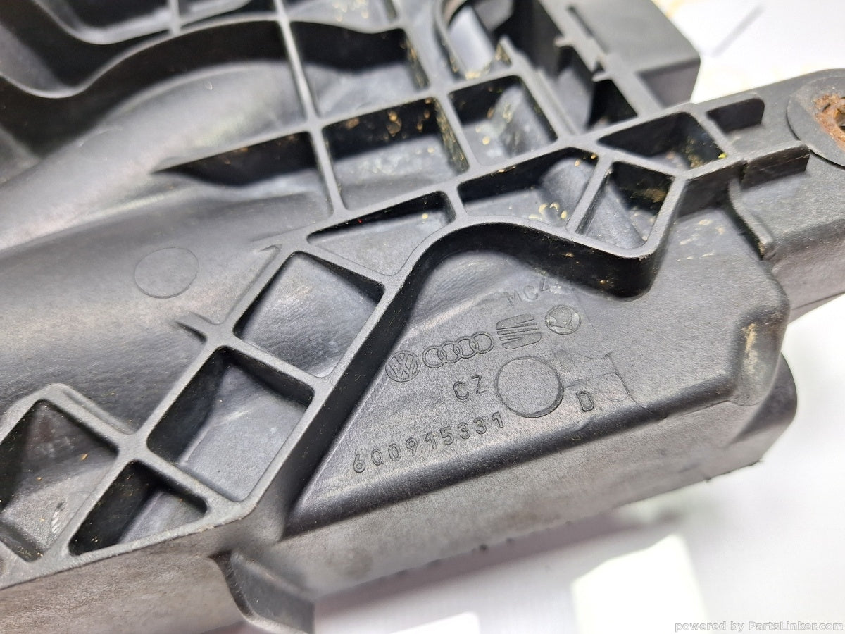 Suport baterie auto VOLKSWAGEN POLO (9N_) [ 2001 - 2012 ] TDI (AMF, BAY) 55KW|75HP 6Q0915331D