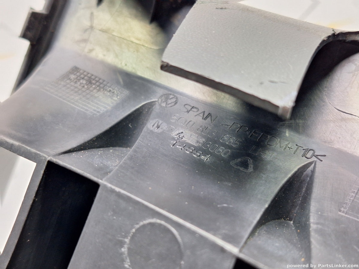 Grila proiector Stanga VOLKSWAGEN POLO (9N_) [ 2001 - 2012 ] TDI (AMF, BAY) 55KW|75HP 6Q0853665