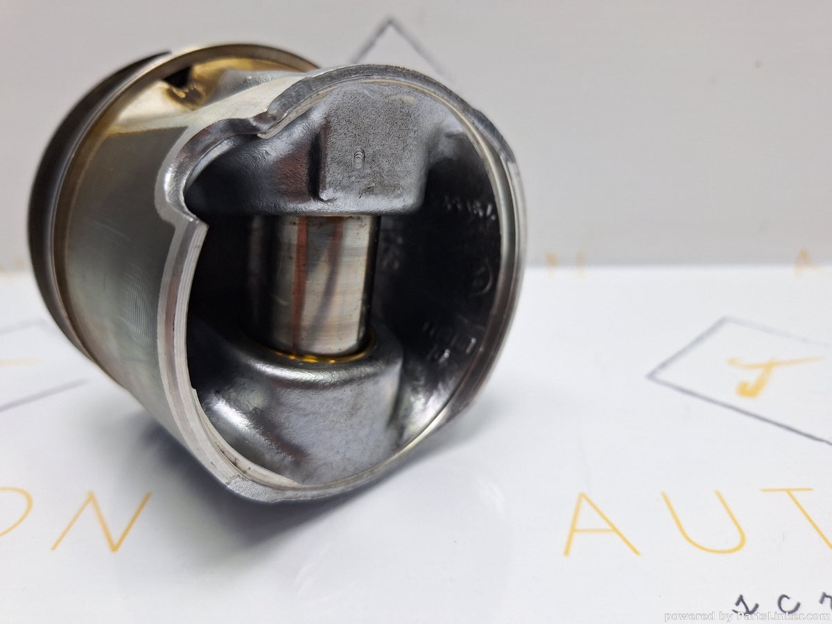 Piston 1/2 VOLKSWAGEN POLO (9N_) [ 2001 - 2012 ] TDI (AMF, BAY) 55KW|75HP 045107065AN
