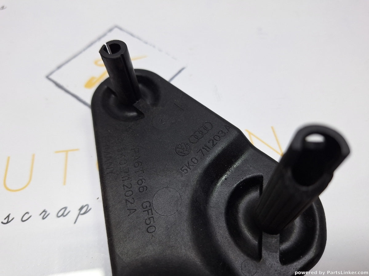 Parghie prindere sufe timonerie VOLKSWAGEN PASSAT (365) [ 2010 - 2014 ] 1.6 TDi BlueMotion (CAYC) 77KW|105HP 5K0711203A