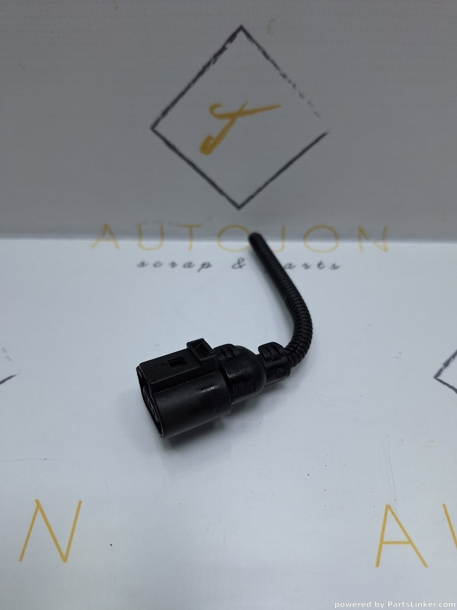 Mufa conector senzor nivel ulei baie VOLKSWAGEN GOLF V (1K1) [ 2003 - 2009 ] TDI (BKC, BLS, BXE) 77KW|105HP 1J0973703