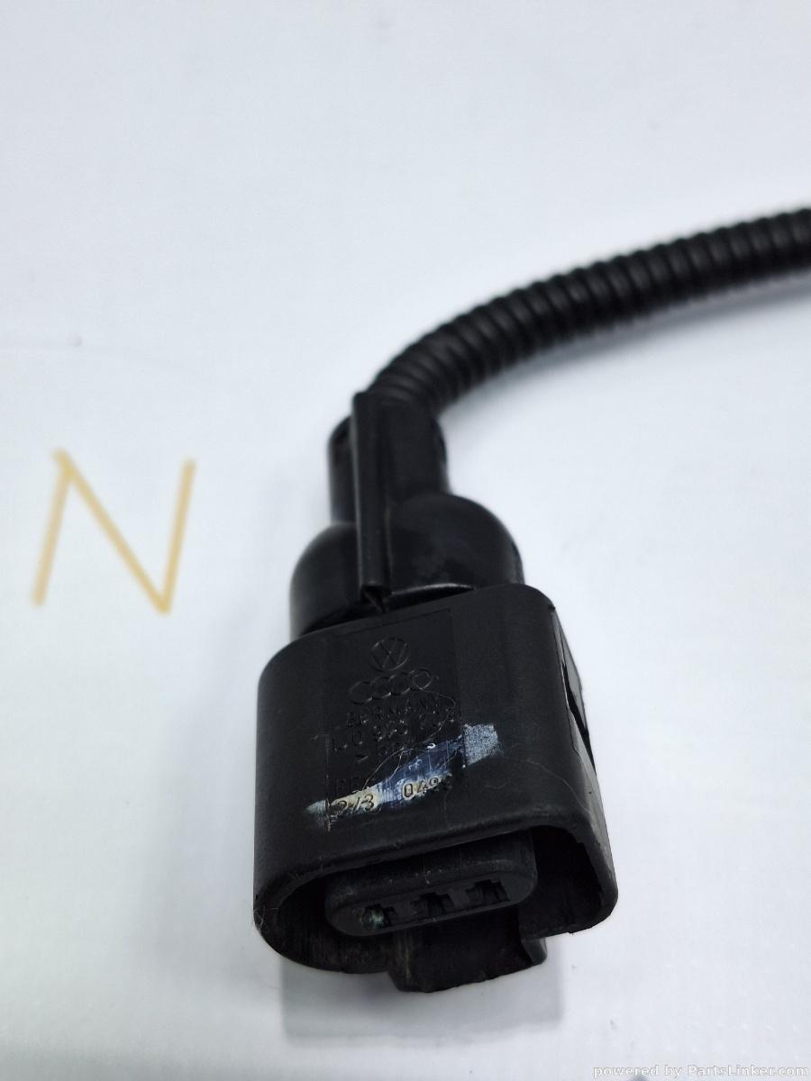 Mufa conector senzor nivel ulei baie VOLKSWAGEN GOLF V 1K1 2003 - 2009 TDI BKC, BLS, BXE 1J0973703