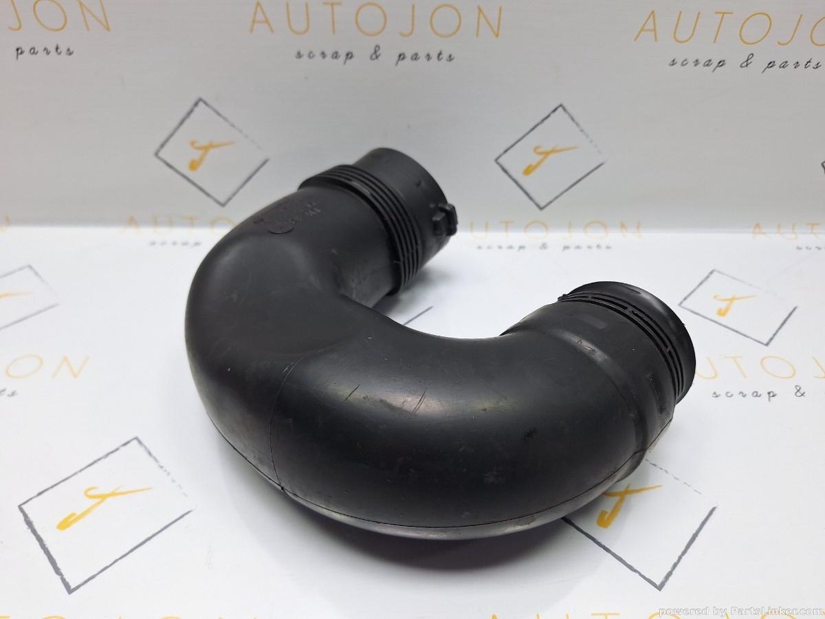 Conducta admisie filtru aer VOLKSWAGEN PASSAT (365) [ 2010 - 2014 ] 1.6 TDi BlueMotion (CAYC) 77KW|105HP OEM 1K0129618BQ