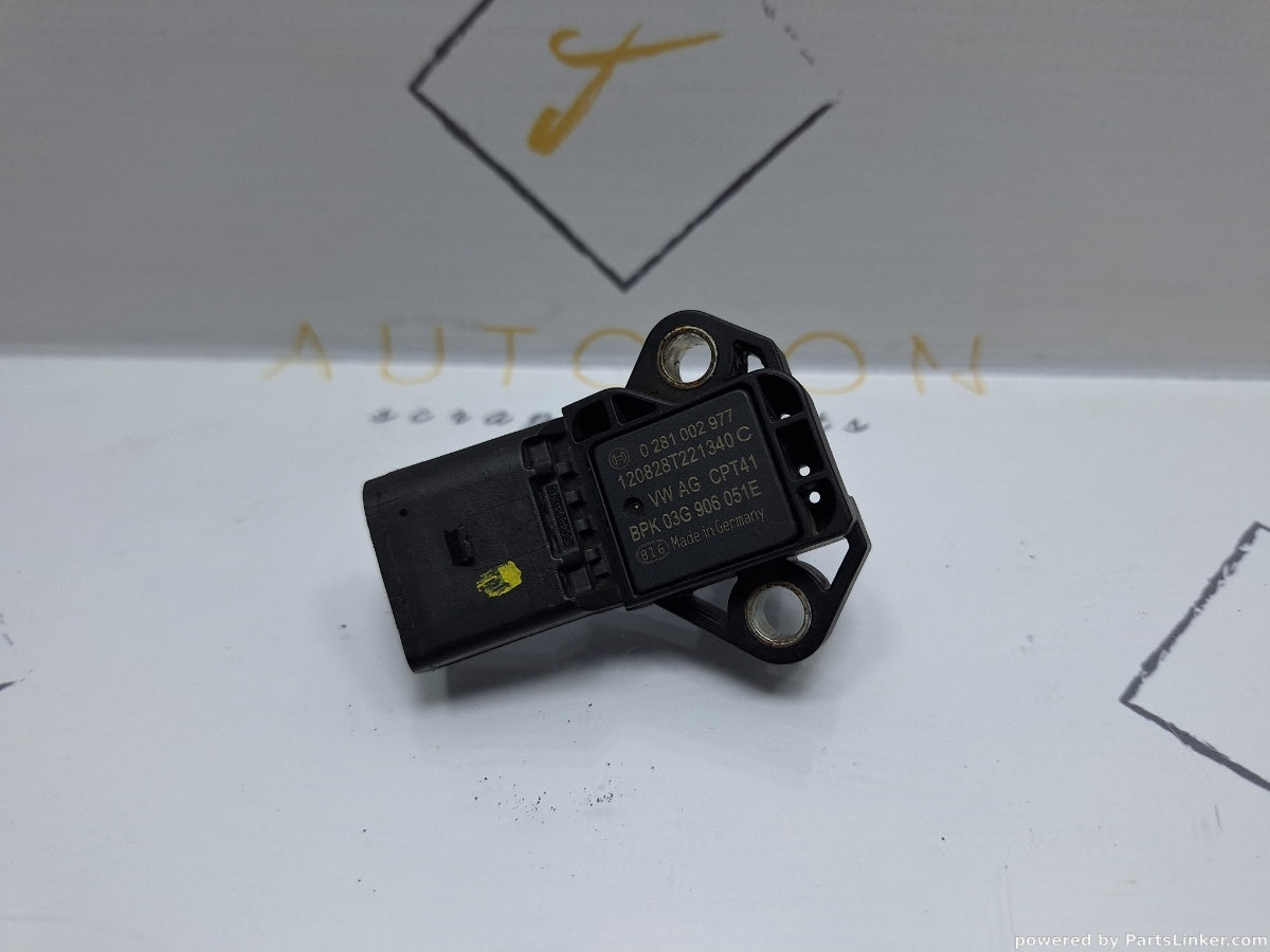 Senzor MAP VOLKSWAGEN PASSAT (365) [ 2010 - 2014 ] 1.6 TDi BlueMotion (CAYC) 77KW|105HP BOSCH 0281002977 03G906051E