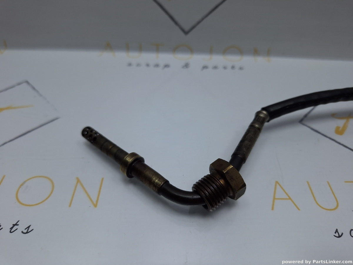 Senzor temperatura gaze VOLKSWAGEN PASSAT (365) [ 2010 - 2014 ] 1.6 TDi BlueMotion (CAYC) 77KW|105HP 03L906088AJ