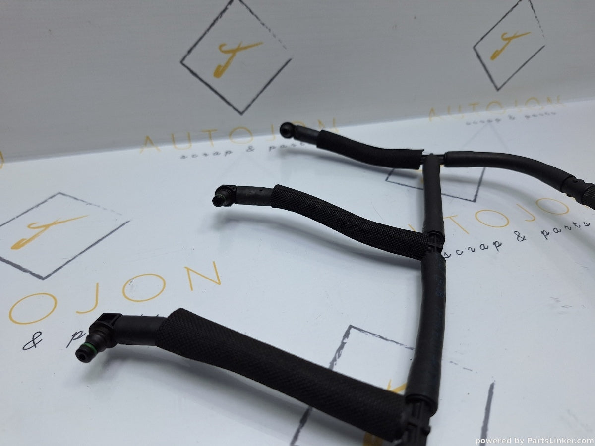 Rampa retur injectoare VOLKSWAGEN PASSAT (365) [ 2010 - 2014 ] 1.6 TDi BlueMotion (CAYC) 77KW|105HP 03L130235AG