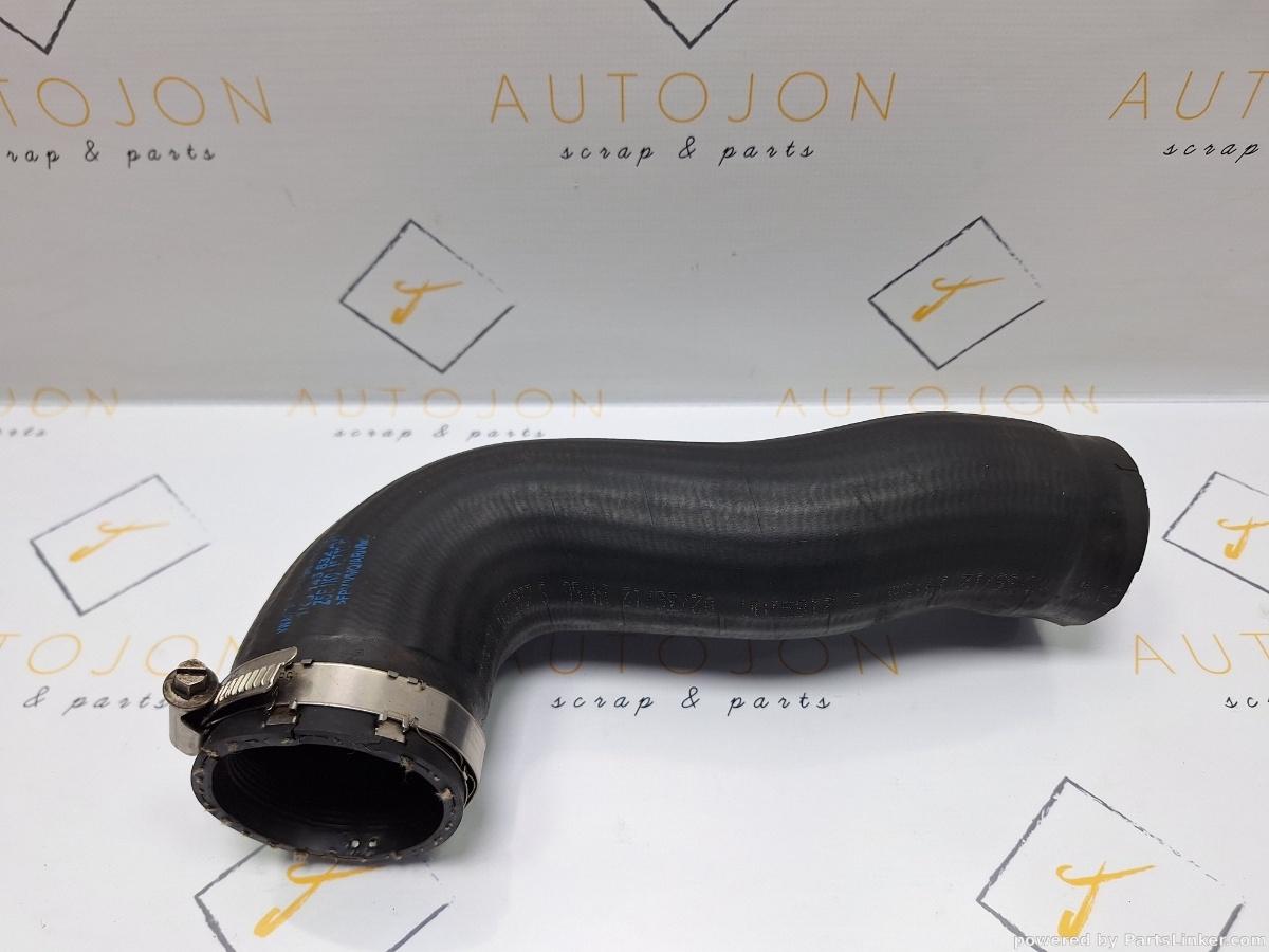 Furtun intercooler VOLKSWAGEN PASSAT (365) [ 2010 - 2014 ] 1.6 TDi BlueMotion (CAYC) 77KW|105HP OEM 1K0145832AN