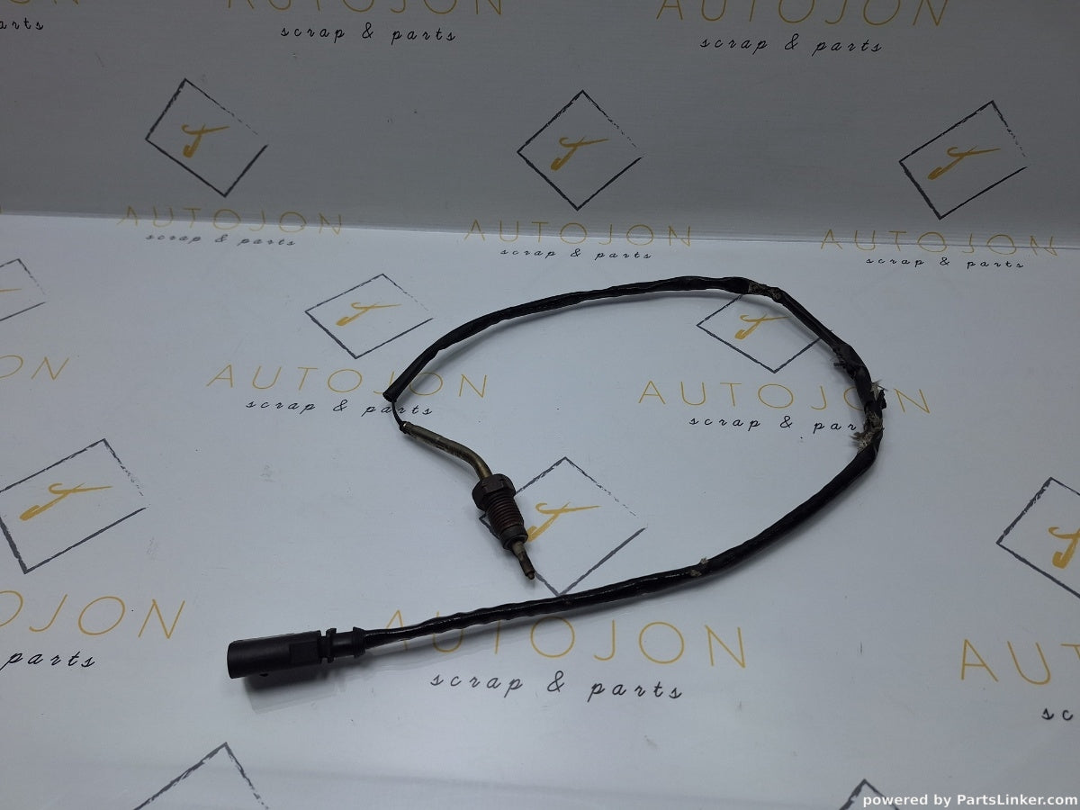 Senzor temperatura gaze VOLKSWAGEN PASSAT (365) [ 2010 - 2014 ] 1.6 TDi BlueMotion (CAYC) 77KW|105HP 03L906088BD