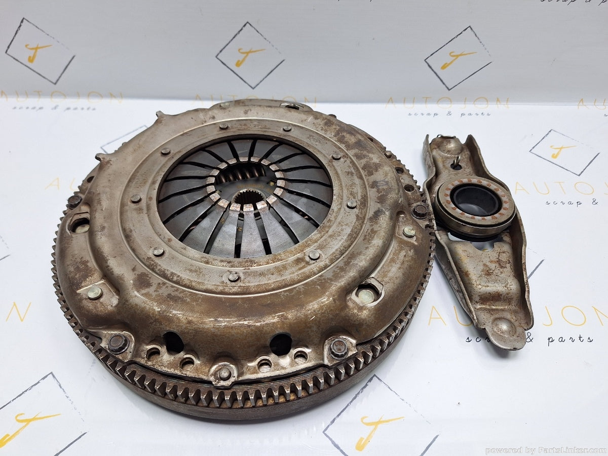 Kit ambreiaj VOLKSWAGEN PASSAT (365) [ 2010 - 2014 ] 1.6 TDi BlueMotion (CAYC) 77KW|105HP 03L105269