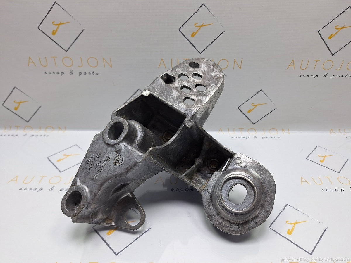 Suport bara stabilizatoare Stanga VOLKSWAGEN PASSAT Variant (3B6) [ 2000 - 2005 ] TDI (AVB) 74KW|101HP 4B0199351B