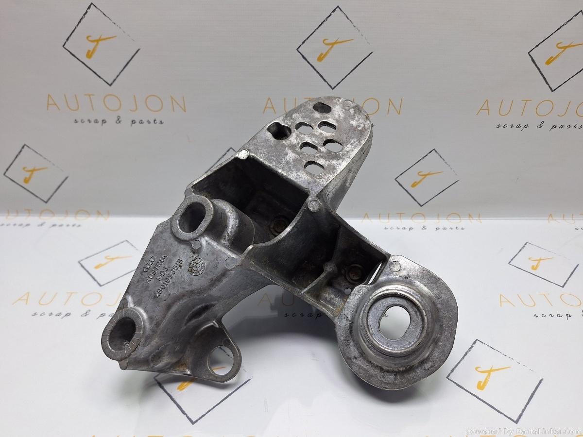 Suport bara stabilizatoare Stanga VOLKSWAGEN PASSAT Variant (3B6) [ 2000 - 2005 ] TDI (AVB) 74KW|101HP OEM 4B0199351B