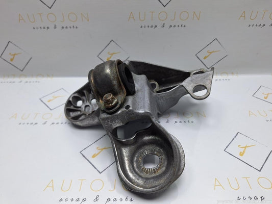 Suport bara stabilizatoare Stanga VOLKSWAGEN PASSAT Variant (3B6) [ 2000 - 2005 ] TDI (AVB) 74KW|101HP OEM 4B0199351B