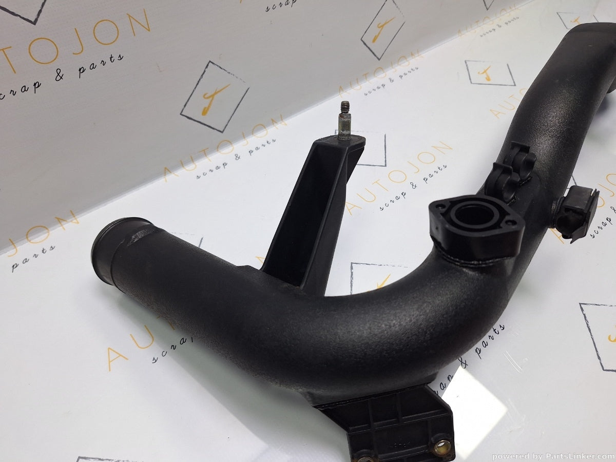 Conducta intercooler VOLKSWAGEN PASSAT Variant (3B6) [ 2000 - 2005 ] TDI (AVB) 74KW|101HP 8D0145840S