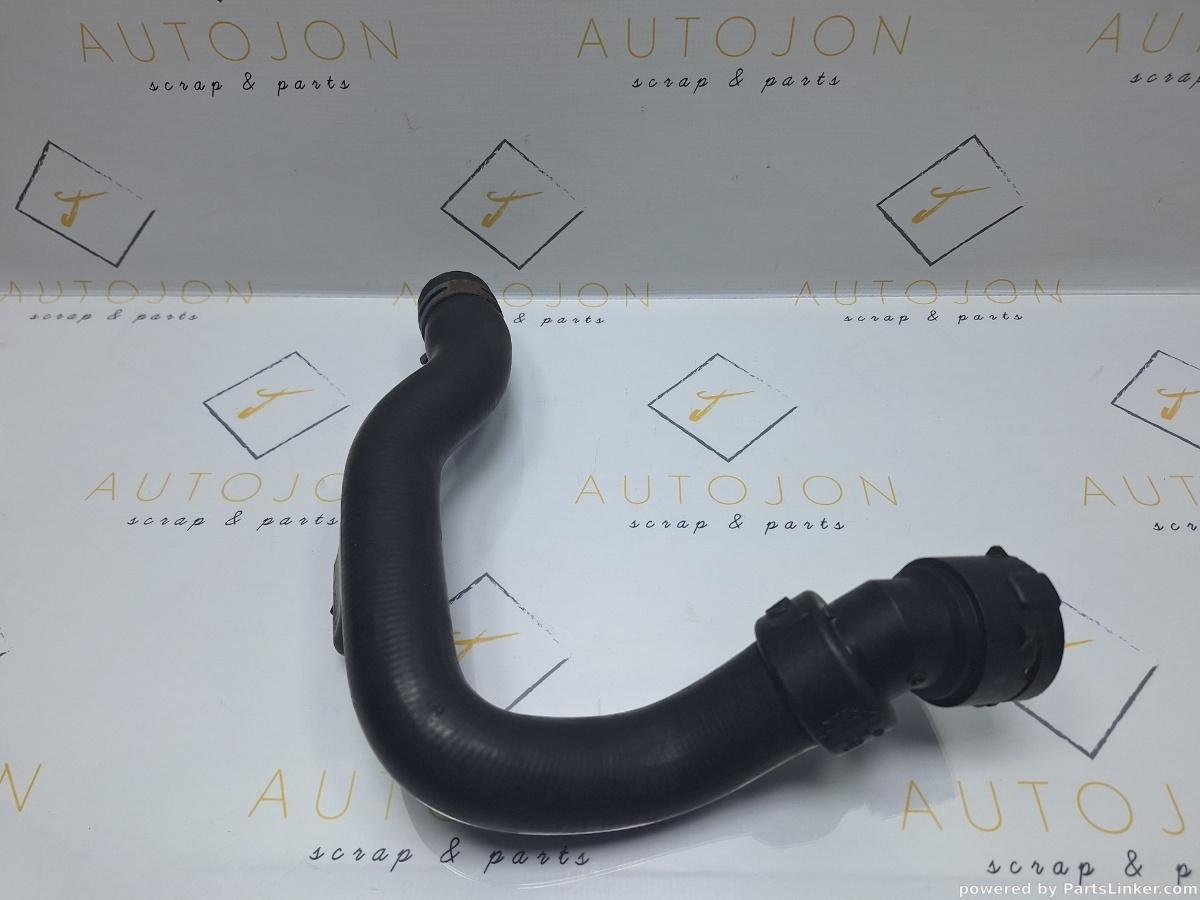 Furtun apa VOLKSWAGEN PASSAT Variant (3B6) [ 2000 - 2005 ] TDI (AVB) 74KW|101HP OEM 8D0121101AD