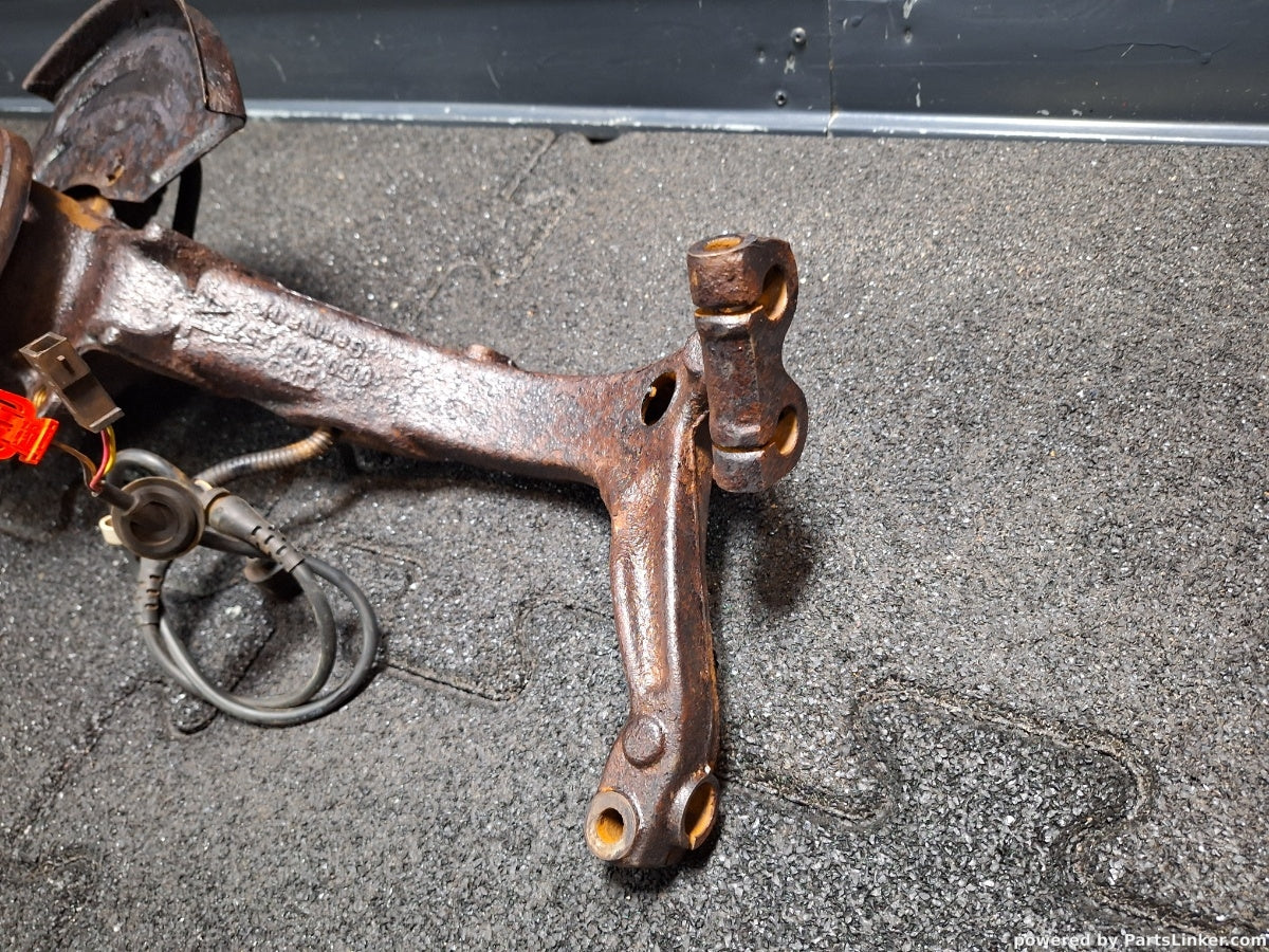 Fuzeta stanga fata VOLKSWAGEN PASSAT Variant (3B6) [ 2000 - 2005 ] TDI (AVB) 74KW|101HP 8D0407257AL