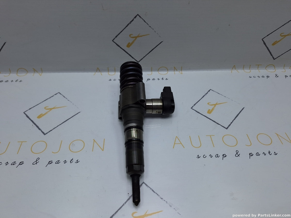 Injector 2.0 TDI 16V BKP 103KW|140HP VOLKSWAGEN PASSAT Variant (3C5) [ 2005 - 2011 ]  03G130073D