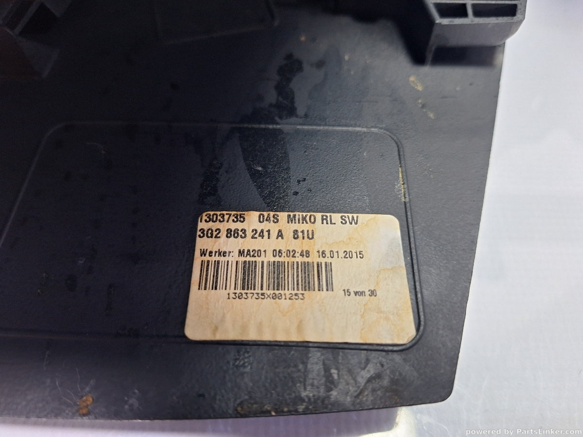 Consola centrala VOLKSWAGEN PASSAT Variant (3G5) [ 2014 - > ] TDI (CRLB, DBGA, DFGA) 110KW|150HP 3G2863241A