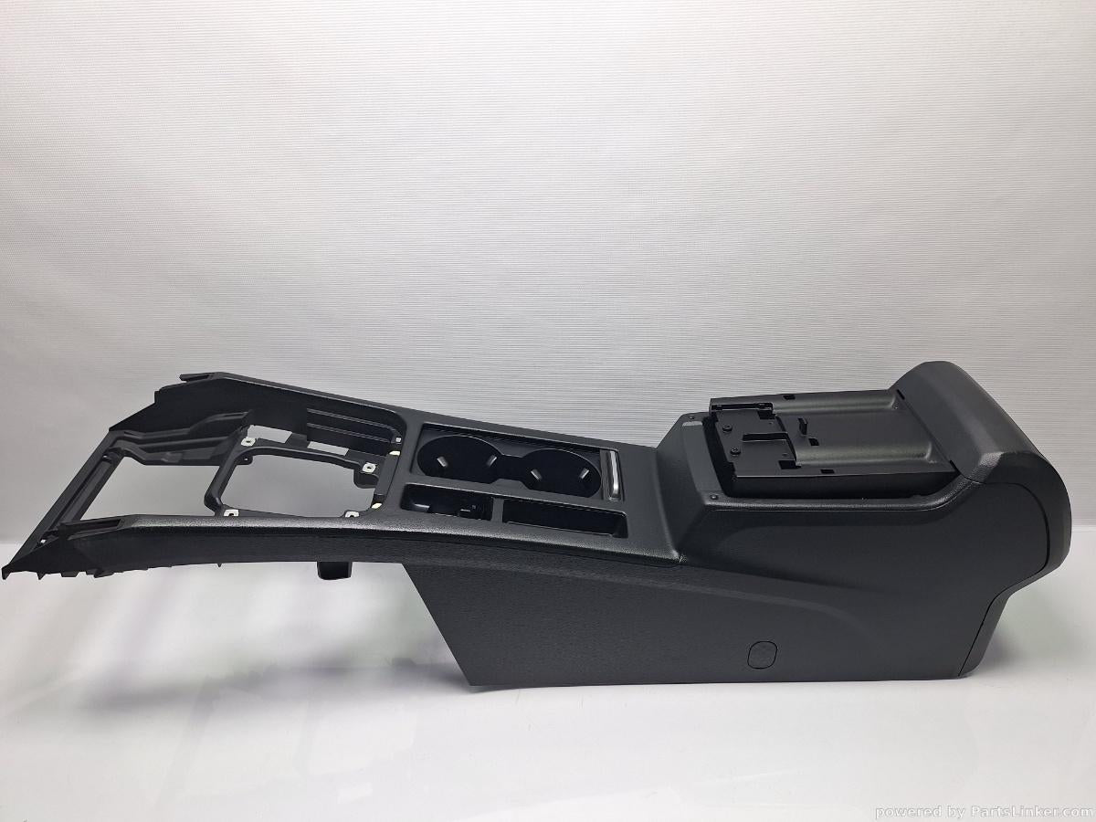 Consola centrala VOLKSWAGEN PASSAT Variant (3G5) [ 2014 - > ] TDI (CRLB, DBGA, DFGA) 110KW|150HP OEM 3G2863241A