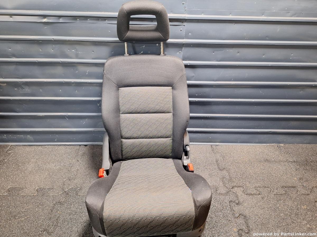 Scaun pasager numarul 4 SEAT ALHAMBRA (7V8, 7V9) [ 1996 - 2010 ] TDI (ASZ) 96KW|131HP OEM 7M7883019AP