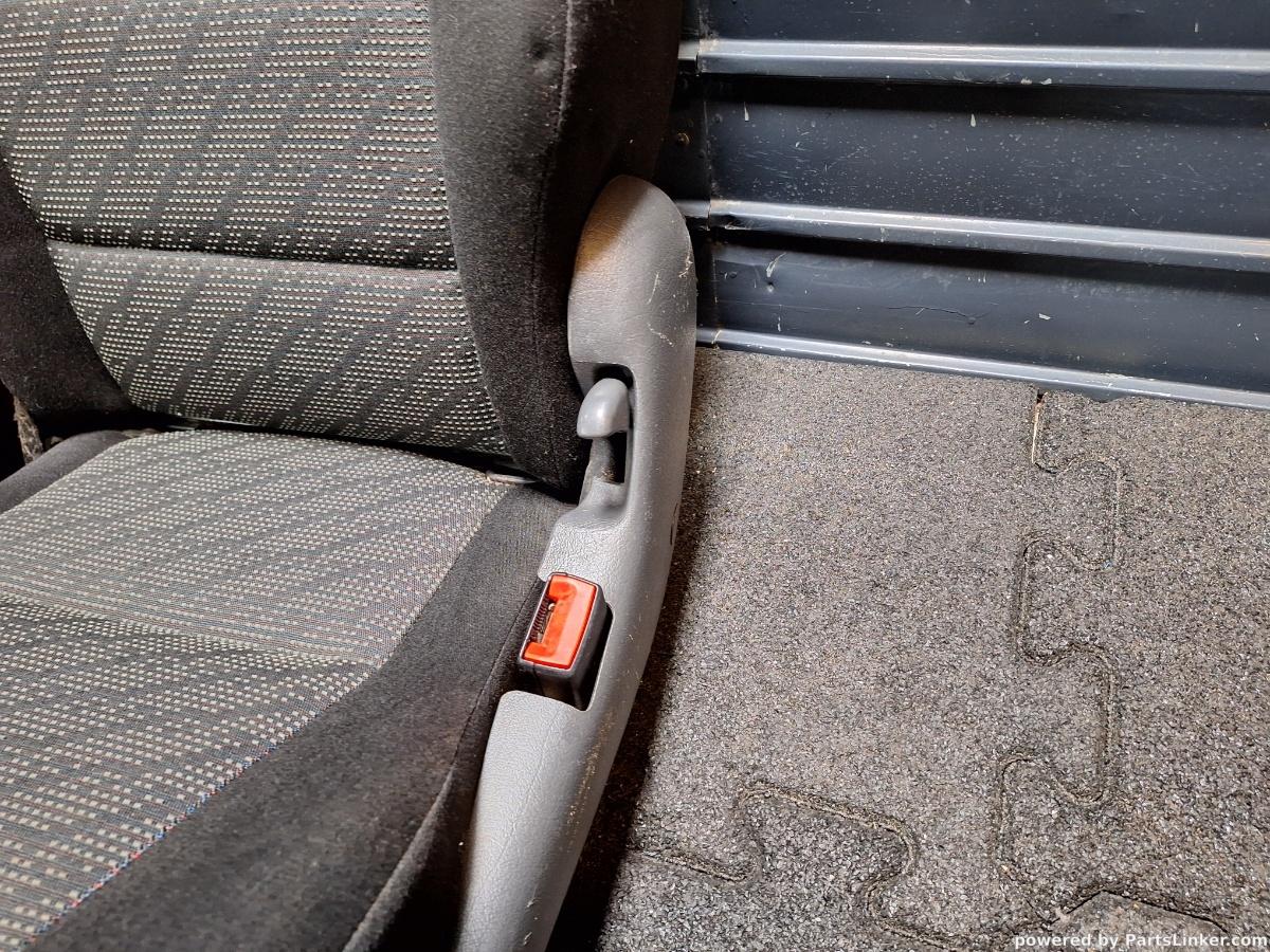 Scaun pasager numarul 4 SEAT ALHAMBRA (7V8, 7V9) [ 1996 - 2010 ] TDI (ASZ) 96KW|131HP OEM 7M7883019AP