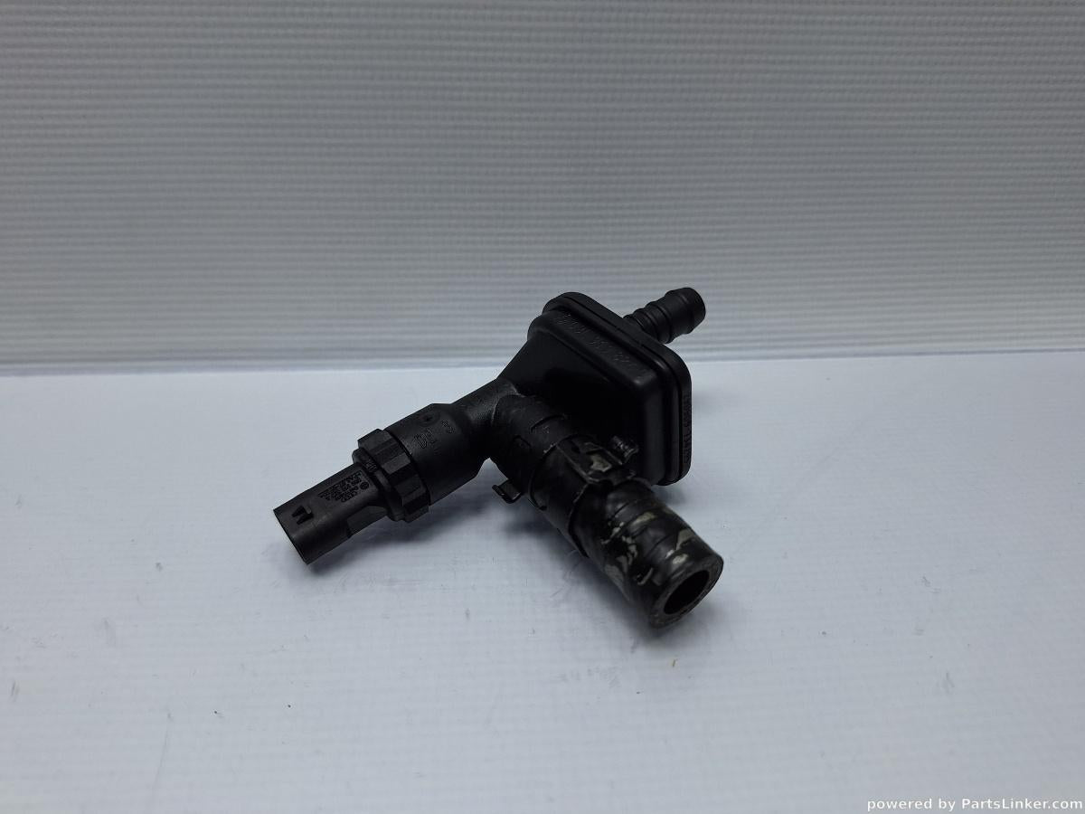 Supapa combustibil VOLKSWAGEN PASSAT Variant 3C5 2005 - 2011 TDI CBDC 03L919824C