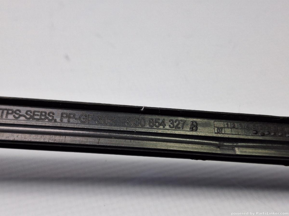Cheder parbriz stanga VOLKSWAGEN PASSAT Variant (3C5) [ 2005 - 2011 ] TDI (CBDC) 81KW|110HP OEM 3C0854327B
