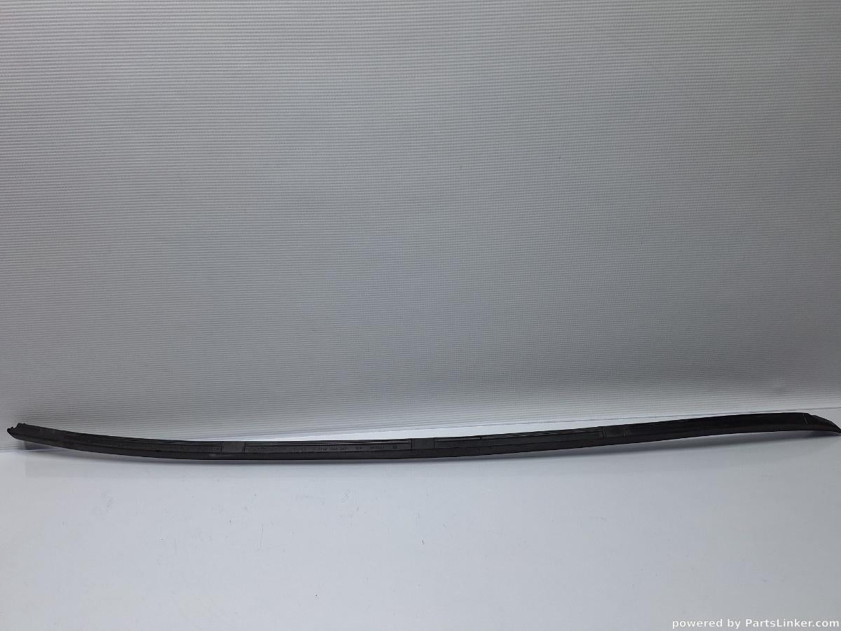 Cheder parbriz stanga VOLKSWAGEN PASSAT Variant (3C5) [ 2005 - 2011 ] TDI (CBDC) 81KW|110HP OEM 3C0854327B