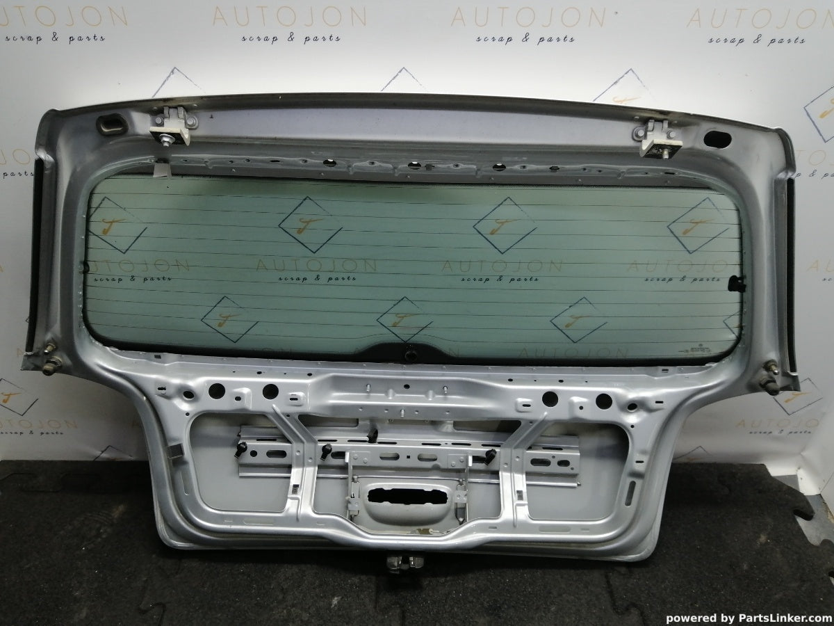 Haion cu luneta  VOLKSWAGEN POLO (9N_) [ 2001 - 2012 ] 16V (AUA, BBY, BKY) 55KW|75HP