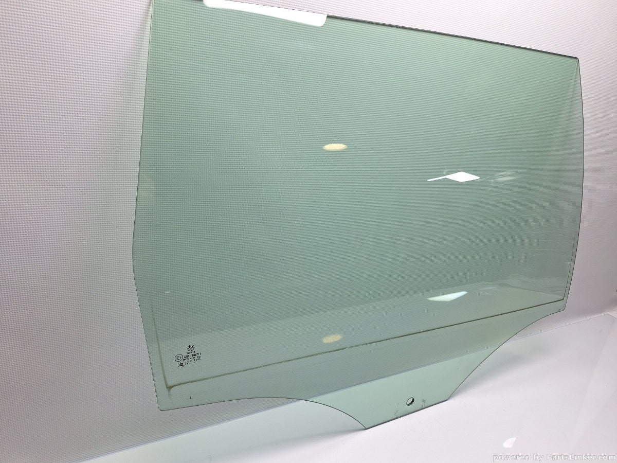 Geam usa dreapta spate VOLKSWAGEN PASSAT Variant (3C5) [ 2005 - 2011 ] TDI (CBDC) 81KW|110HP 3C9845026B