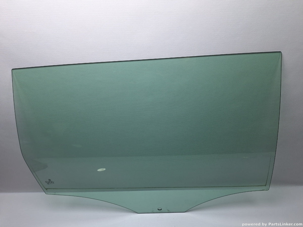 Geam usa dreapta spate VOLKSWAGEN PASSAT Variant (3C5) [ 2005 - 2011 ] TDI (CBDC) 81KW|110HP 3C9845026B