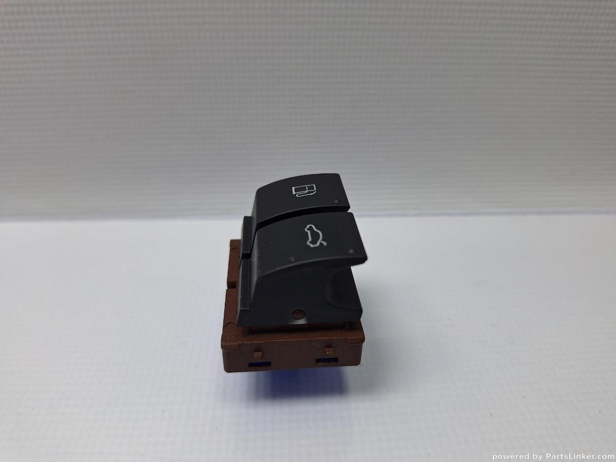 Comanda deblocare rezervor si haion VOLKSWAGEN PASSAT Variant (3C5) [ 2005 - 2011 ] TDI (CBDC) 81KW|110HP OEM 3C0959903B