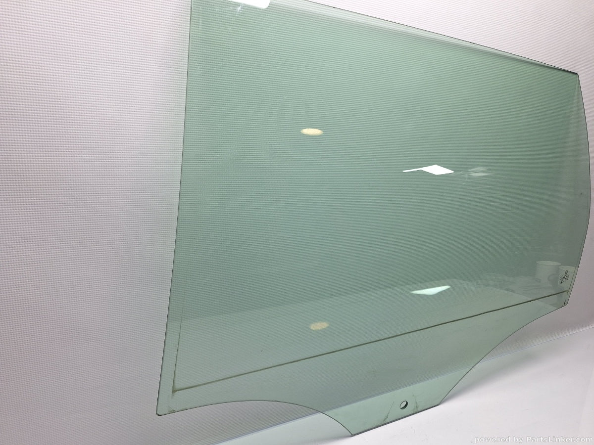 Geam usa stanga spate VOLKSWAGEN PASSAT Variant (3C5) [ 2005 - 2011 ] TDI (CBDC) 81KW|110HP 3C9845025B