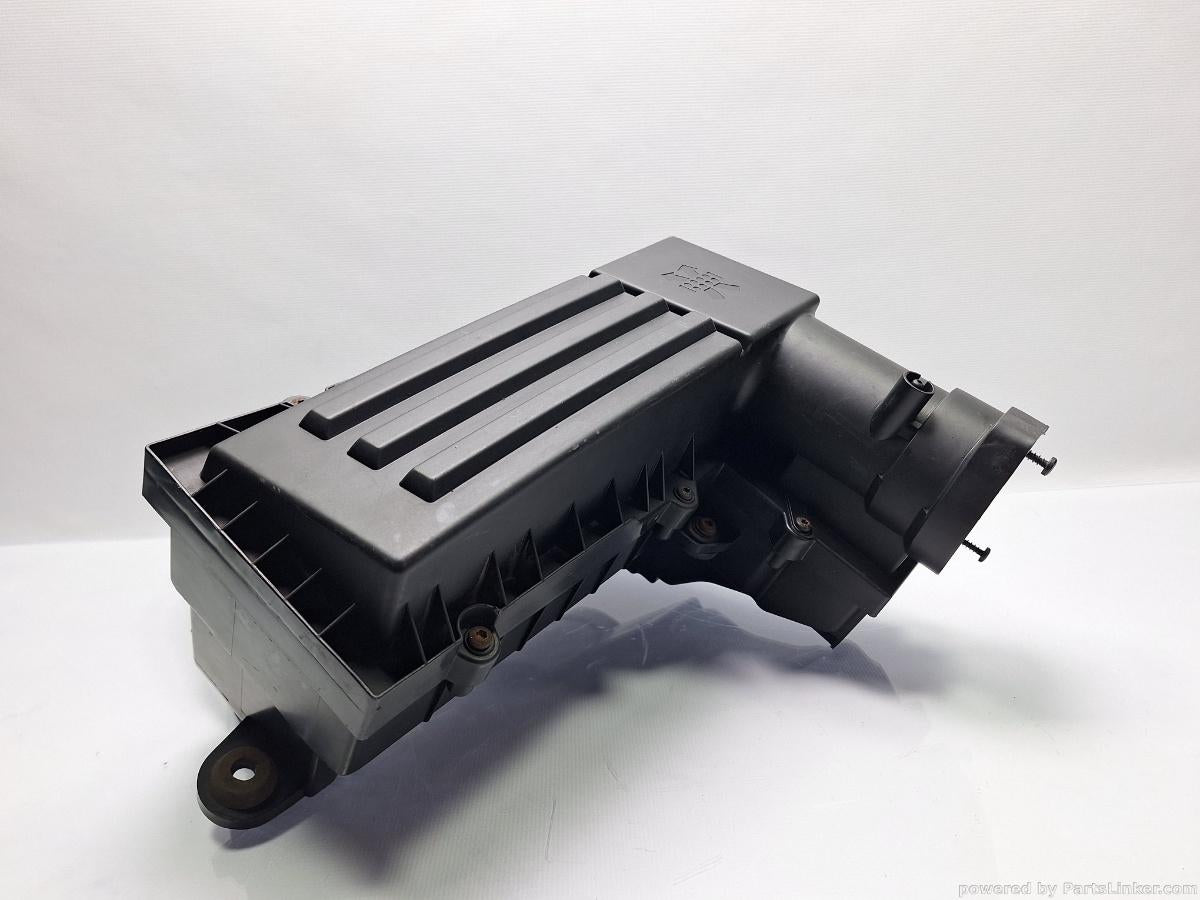 Carcasa filtru aer VOLKSWAGEN PASSAT Variant (3C5) [ 2005 - 2011 ] TDI (CBDC) 81KW|110HP OEM 3C0129607BC , 3C0129601BR