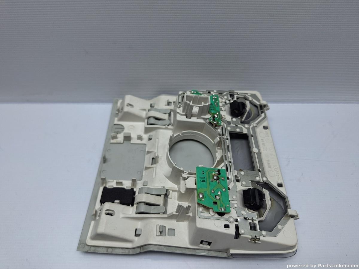 Plafoniera lumini VOLKSWAGEN PASSAT Variant (3C5) [ 2005 - 2011 ] TDI (CBDC) 81KW|110HP OEM 1K0947105AEWRC