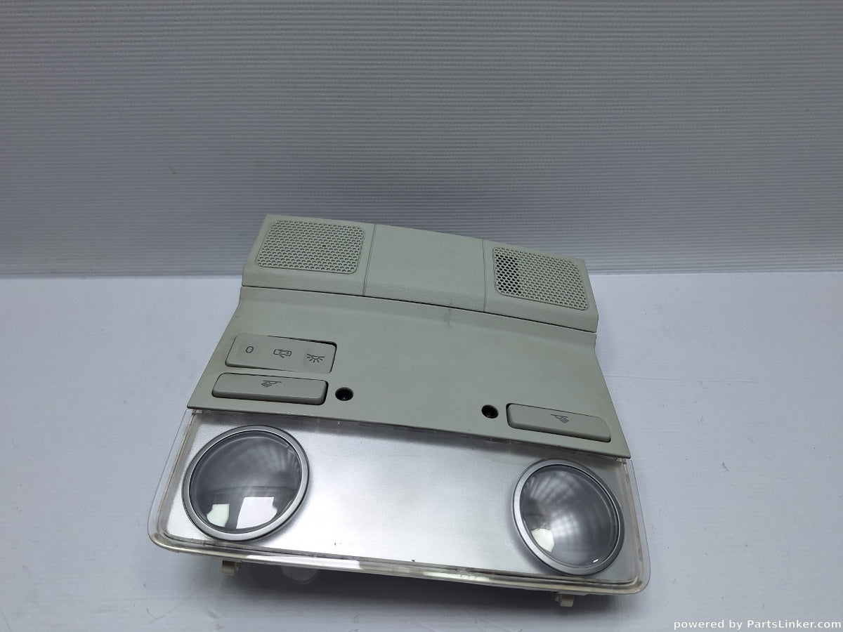 Plafoniera lumini VOLKSWAGEN PASSAT Variant (3C5) [ 2005 - 2011 ] TDI (CBDC) 81KW|110HP 1K0947105AEWRC