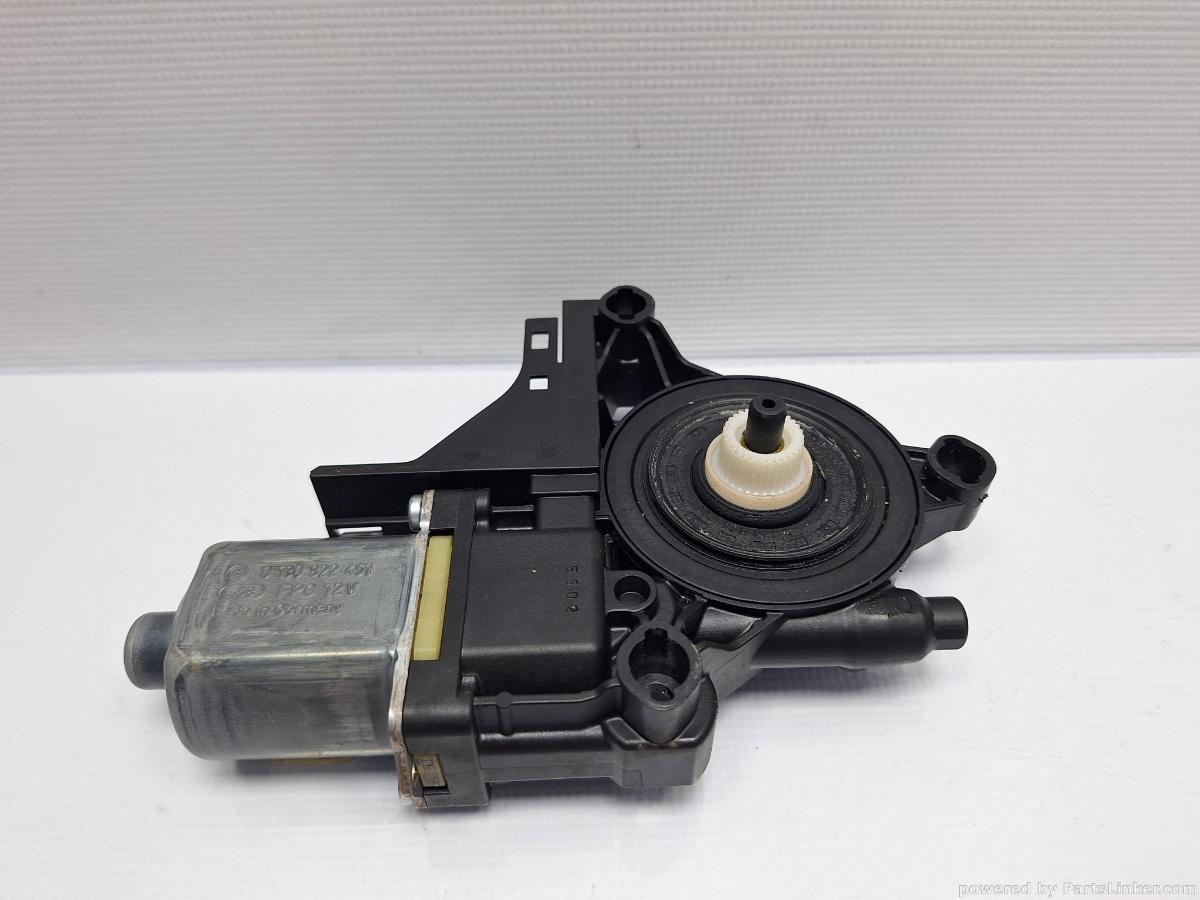 Motoras macara geam stanga fata VOLKSWAGEN PASSAT Variant (3C5) [ 2005 - 2011 ] TDI (CBDC) 81KW|110HP OEM 1K0959701AR