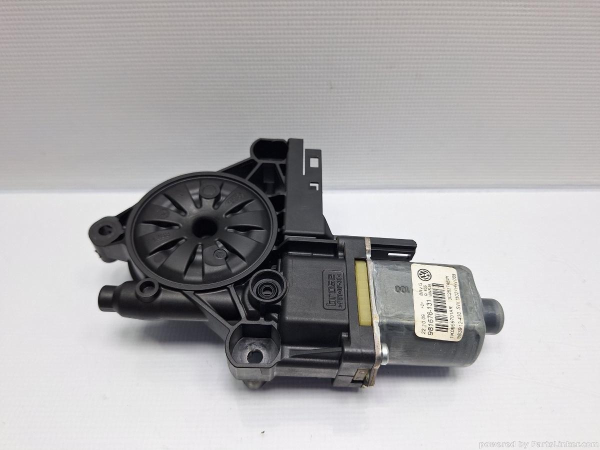 Motoras macara geam stanga fata VOLKSWAGEN PASSAT Variant (3C5) [ 2005 - 2011 ] TDI (CBDC) 81KW|110HP OEM 1K0959701AR