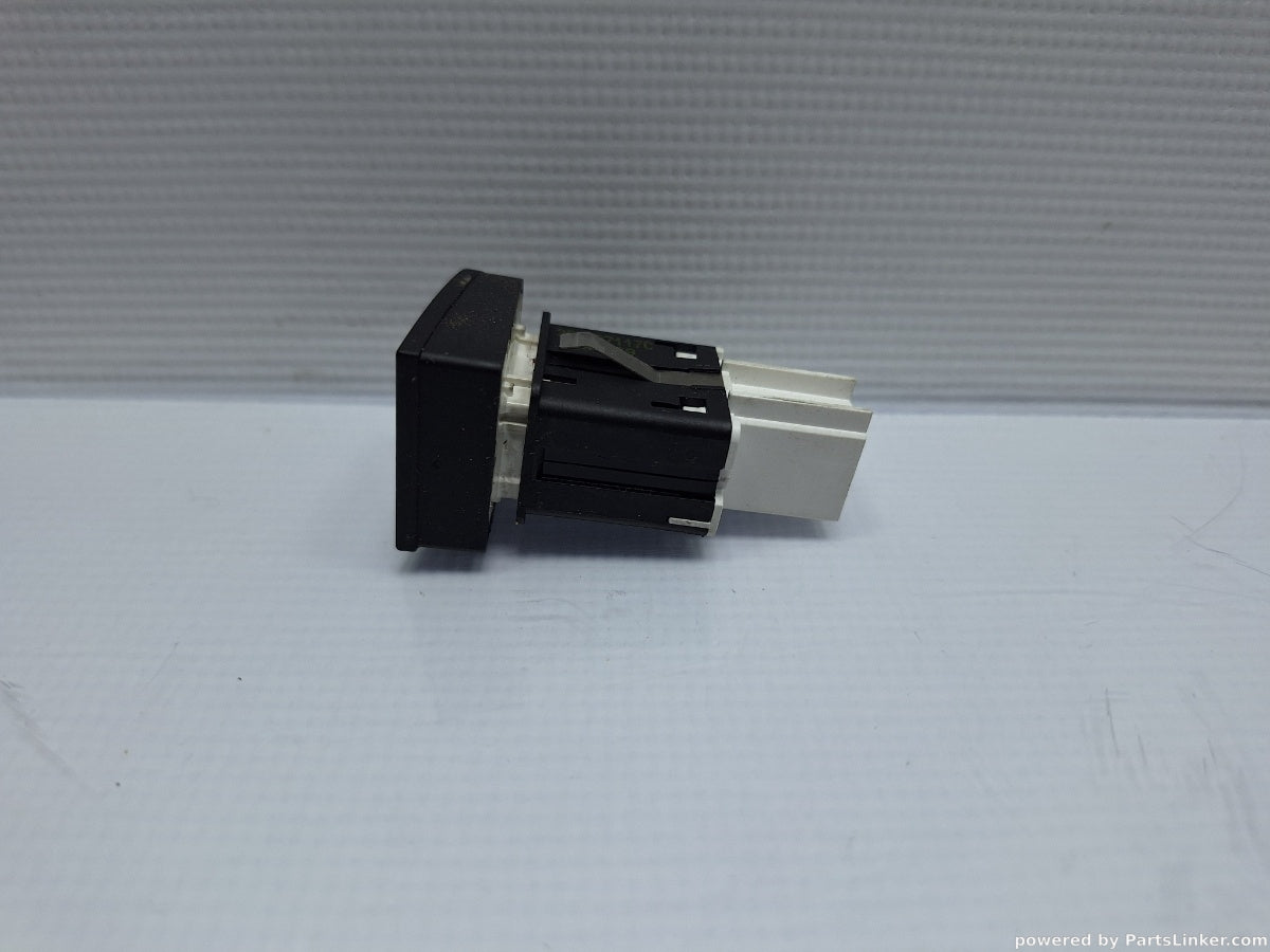 Buton ESP OFF VOLKSWAGEN PASSAT Variant (3C5) [ 2005 - 2011 ] TDI (CBDC) 81KW|110HP 3C0927117C
