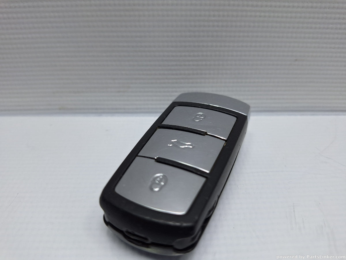 Cheie VOLKSWAGEN PASSAT Variant (3C5) [ 2005 - 2011 ] TDI (CBDC) 81KW|110HP 3C0959752BA