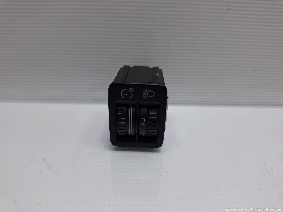 Buton reglaj faruri VOLKSWAGEN PASSAT Variant (3C5) [ 2005 - 2011 ] TDI (CBDC) 81KW|110HP 3C0941333A