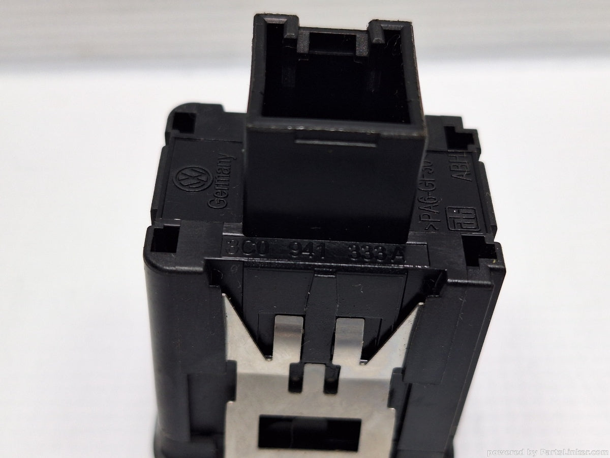 Buton reglaj faruri VOLKSWAGEN PASSAT Variant (3C5) [ 2005 - 2011 ] TDI (CBDC) 81KW|110HP 3C0941333A