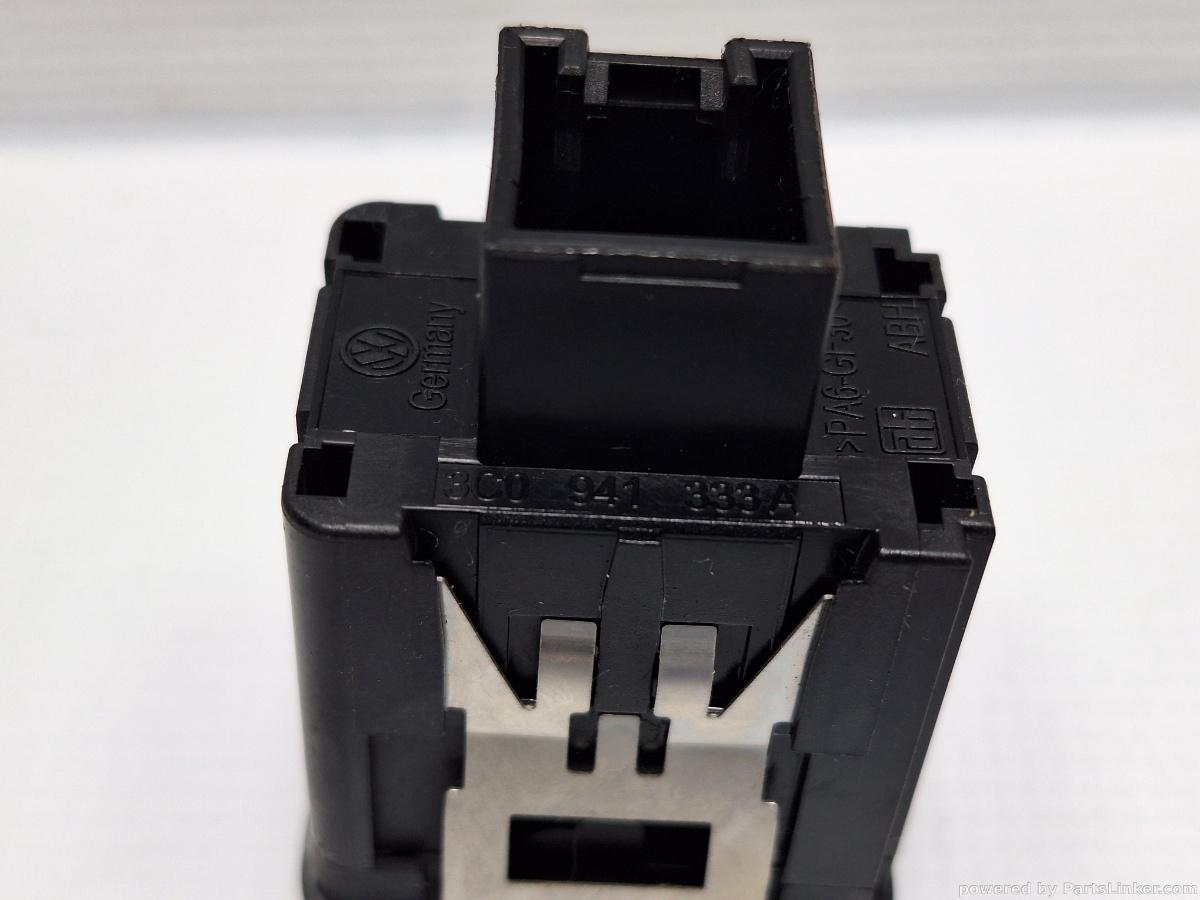 Buton reglaj faruri VOLKSWAGEN PASSAT Variant (3C5) [ 2005 - 2011 ] TDI (CBDC) 81KW|110HP OEM 3C0941333A