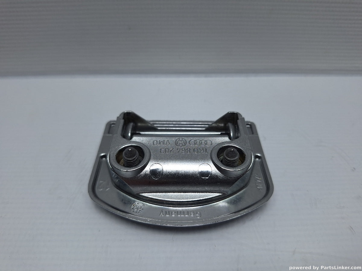 Clema prindere potbagaj VOLKSWAGEN PASSAT Variant (3C5) [ 2005 - 2011 ] TDI (CBDC) 81KW|110HP 1K0864203