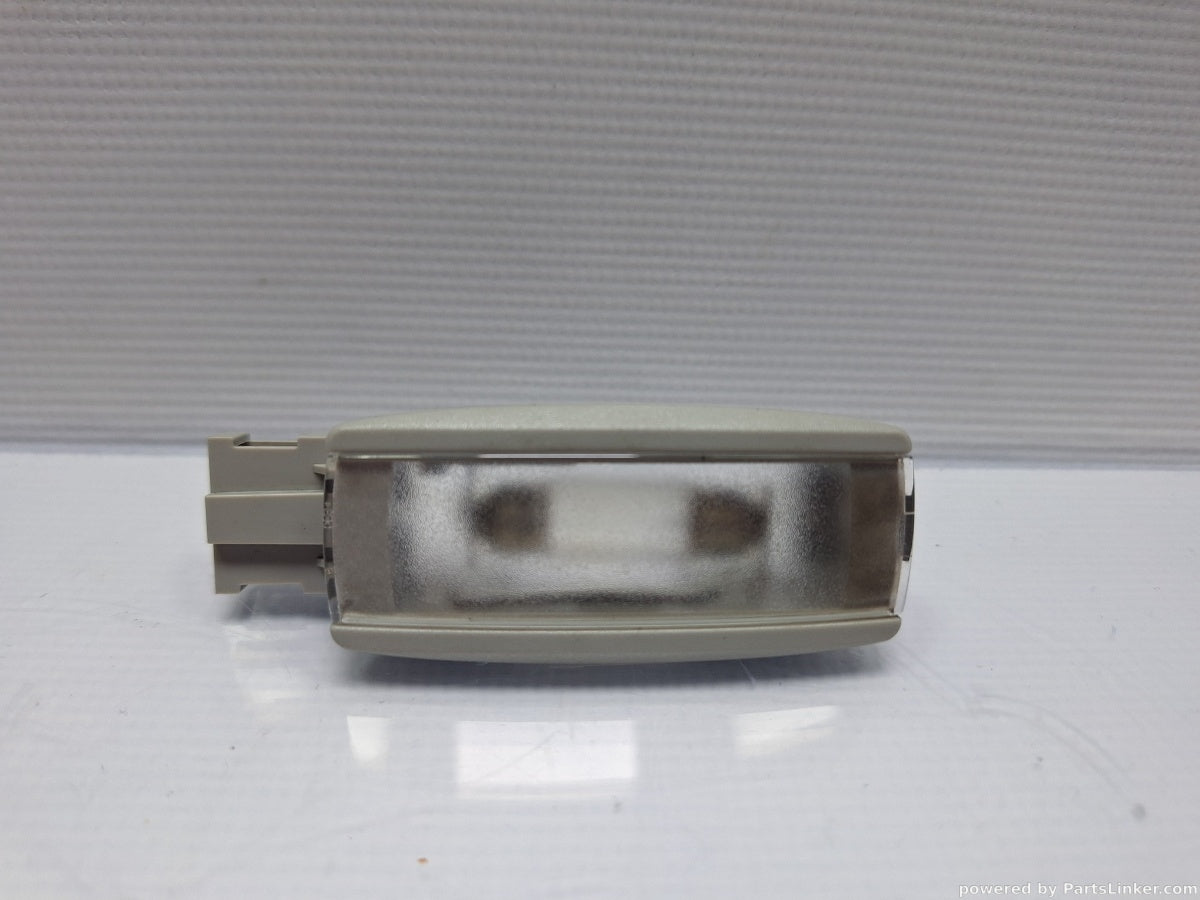 Lampa parasolar VOLKSWAGEN PASSAT Variant (3C5) [ 2005 - 2011 ] TDI (CBDC) 81KW|110HP 1K0947109